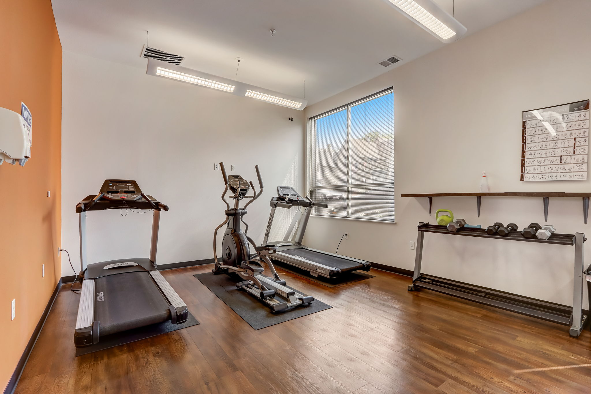 14829-web-or-mls-E Brown St 302-029.jpg
